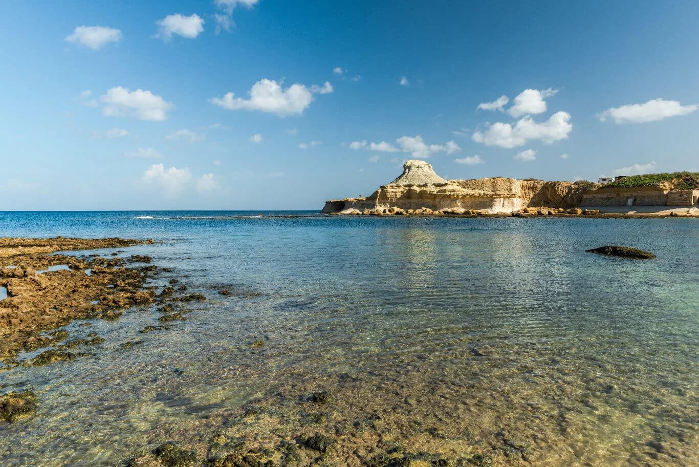 Xwejni Bay